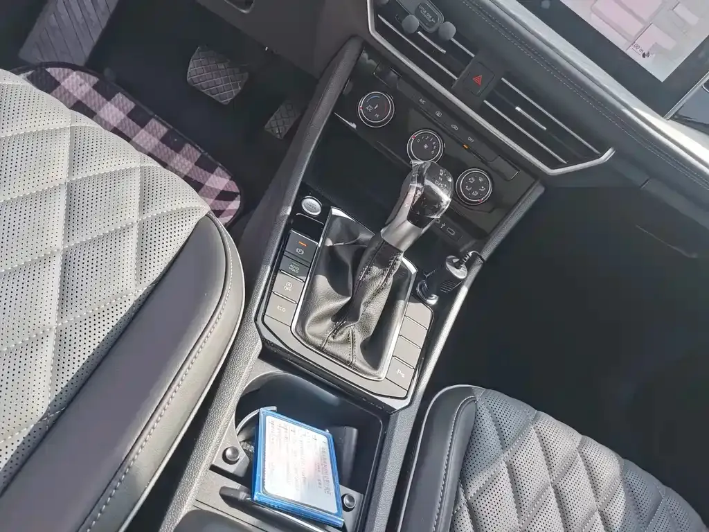 Volkswagen Sagitar 2025 из CN, фото 7