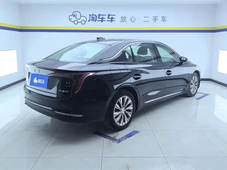 Hongqi E-QM5 — фото 7