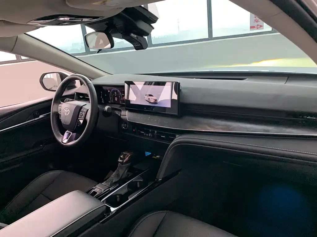 Toyota Camry 2025 из CN, фото 7
