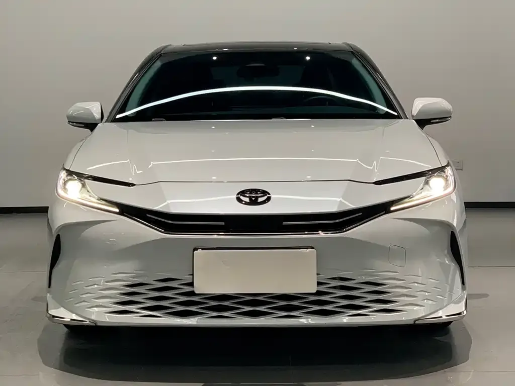Toyota Camry 2025 из CN, фото 4