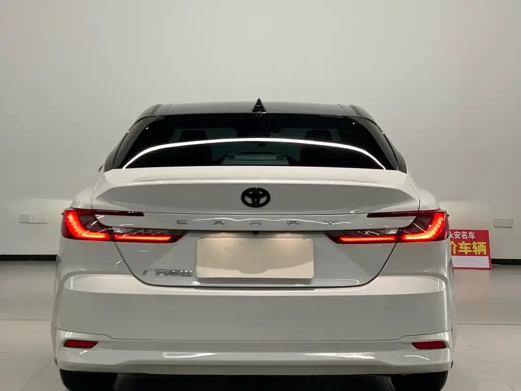 Toyota Camry 2025 из CN, фото 3