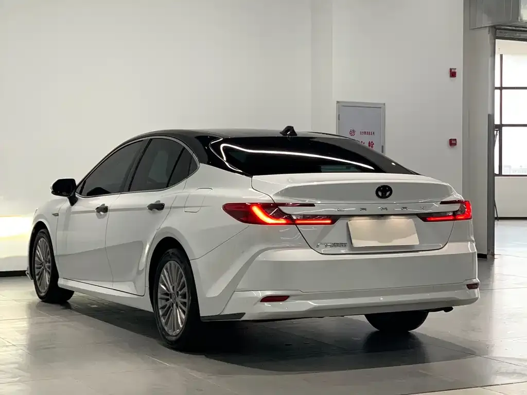Toyota Camry 2025 из CN, фото 6