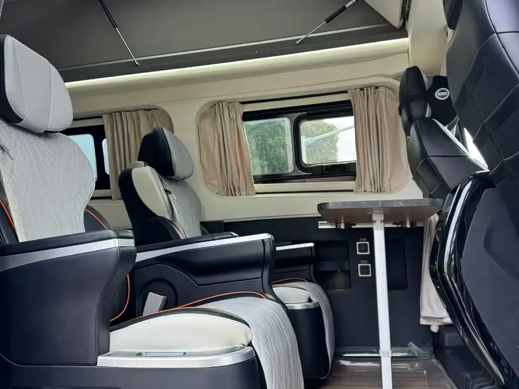 Ford Transit 2023 из CN, фото 6