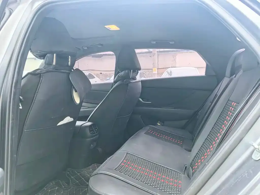 Hyundai Elantra 2023 из CN, фото 6