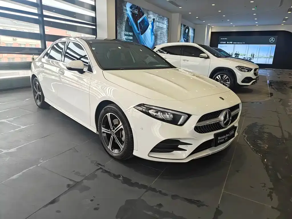Mercedes-Benz A-Class — фото 6