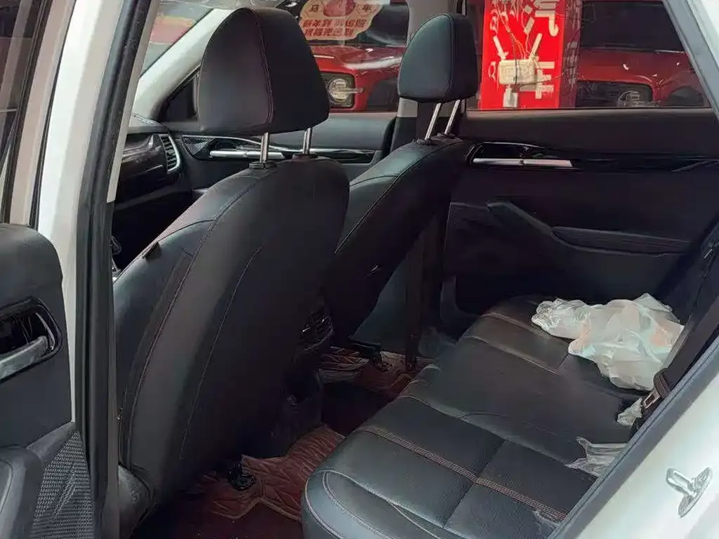 Kia KX3 2023 из CN, фото 8