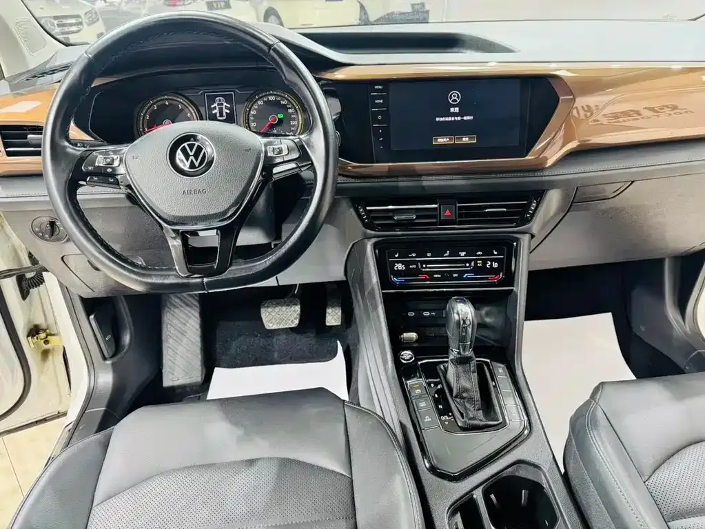 Volkswagen Tharu 2021 из CN, фото 10