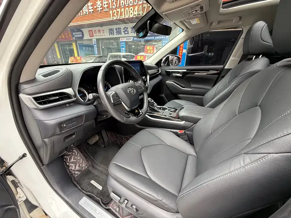 Toyota Highlander 2024 из CN, фото 9