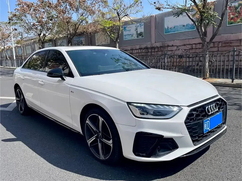 Audi A4L 2023 из CN, фото 4