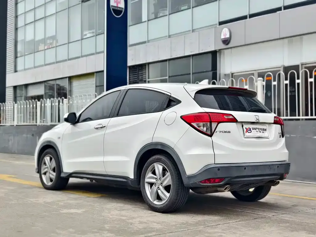 Honda Vezel — фото 10