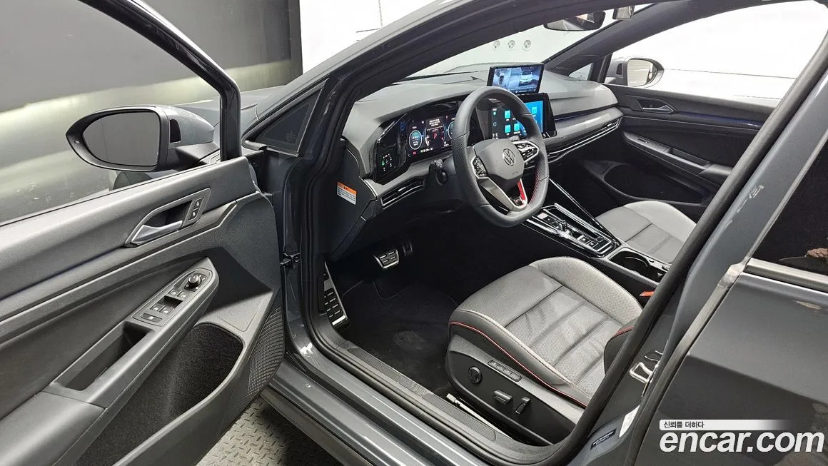 Volkswagen Golf 2024 из KR, фото 7