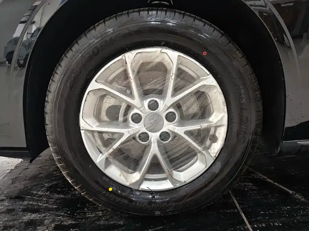 Geely 银河星耀6 2026 из CN, фото 6