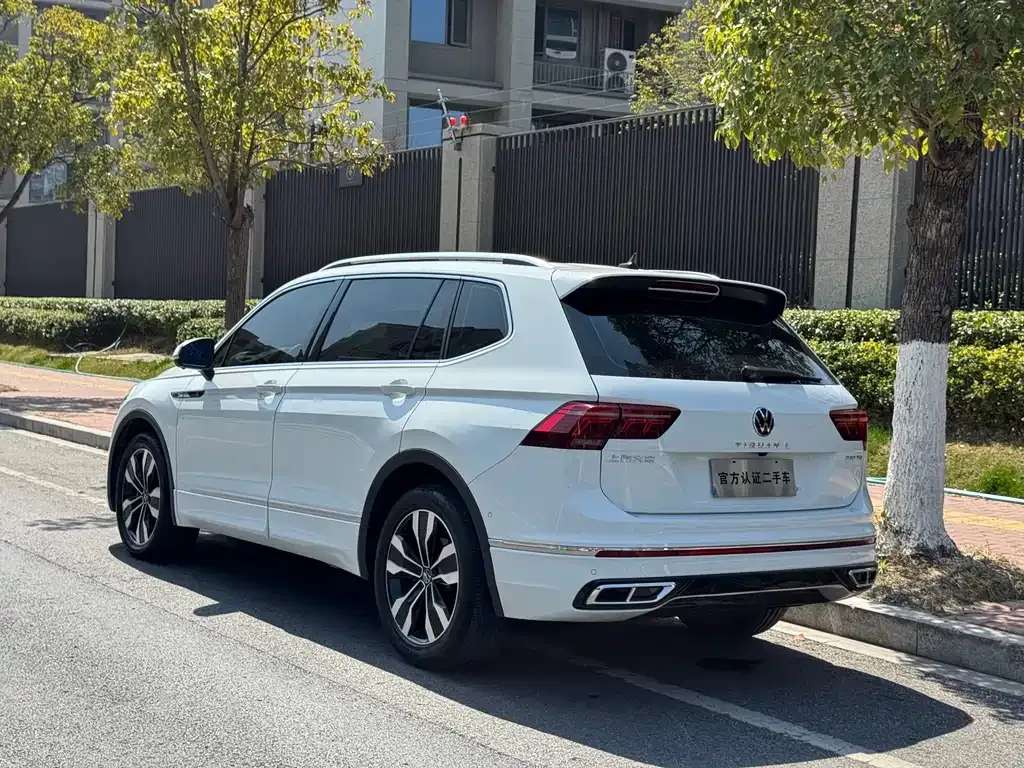 Volkswagen Tiguan L 2023 из CN, фото 6