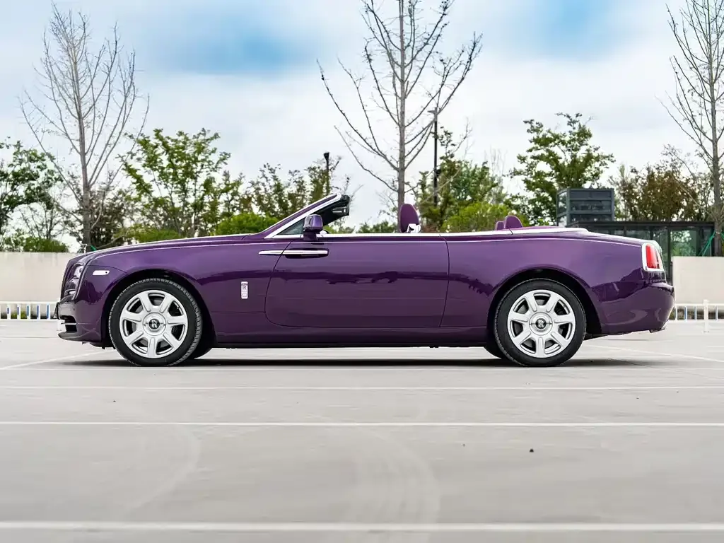 Rolls-Royce Dawn 2023 из CN, фото 10