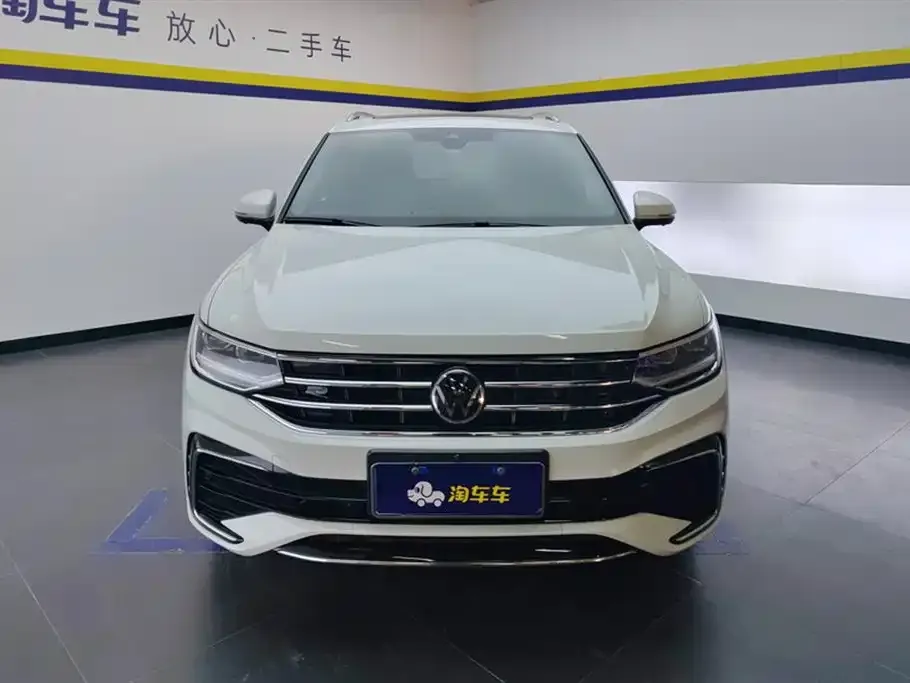 Volkswagen Tiguan L — фото 4