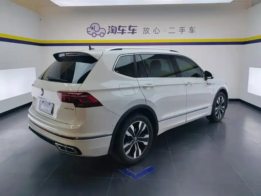 Volkswagen Tiguan L — фото 3