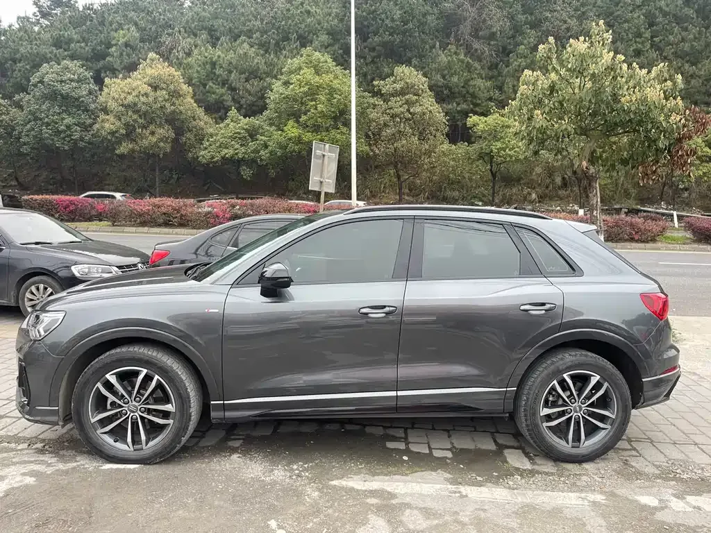 Audi Q3 2021 из CN, фото 9