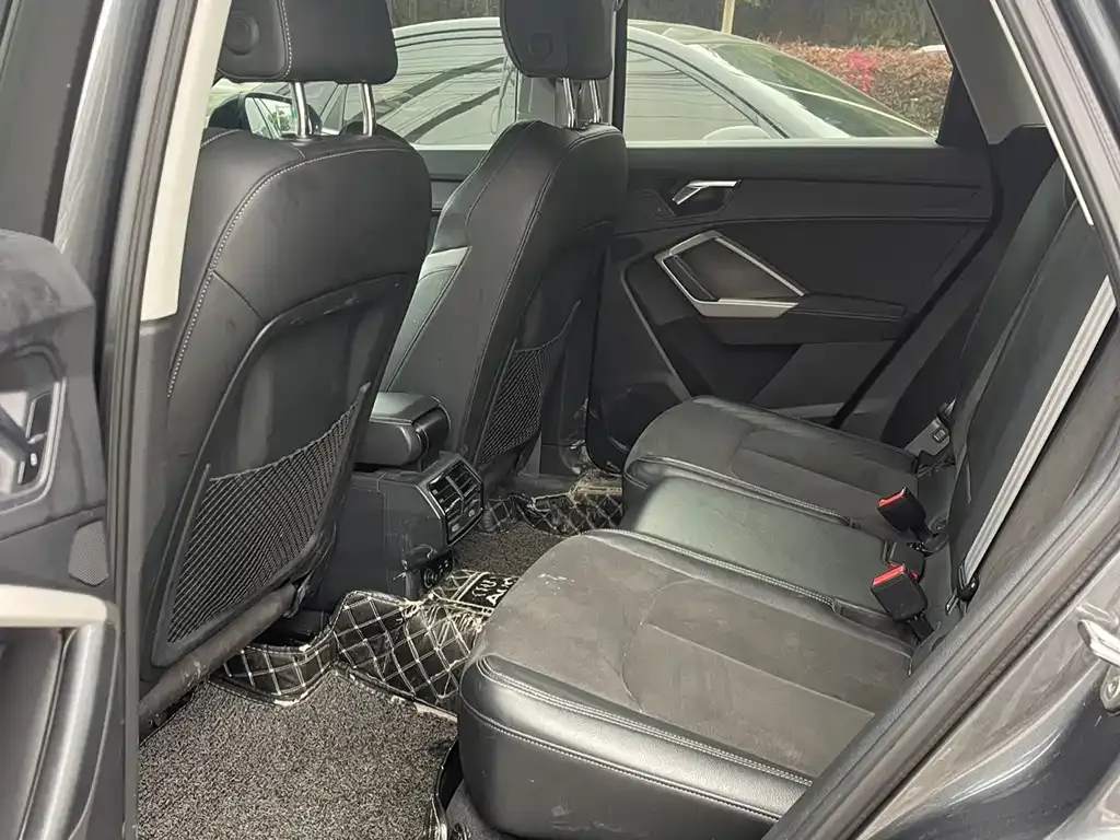 Audi Q3 2021 из CN, фото 4