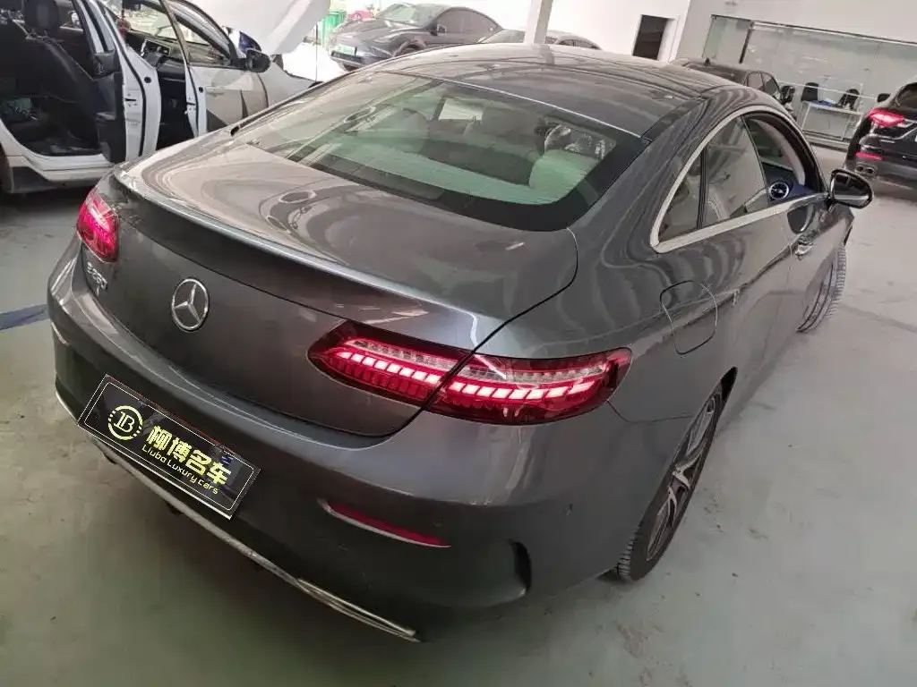 Mercedes-Benz E-Class (Import) — фото 2