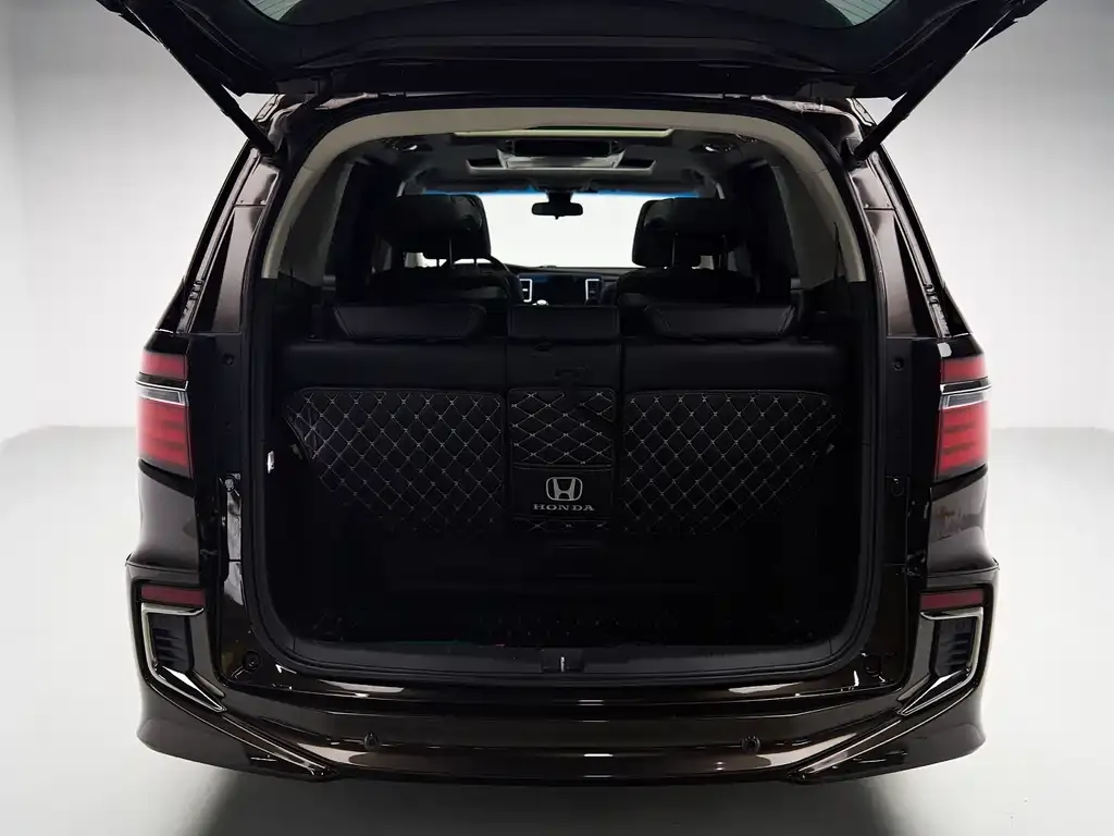Honda Elysion 2021 из CN, фото 8