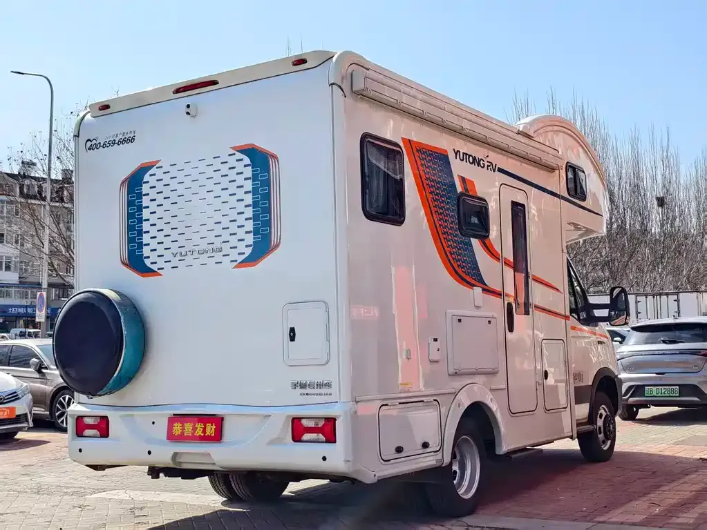 IVECO Ousheng 2023 из CN, фото 8