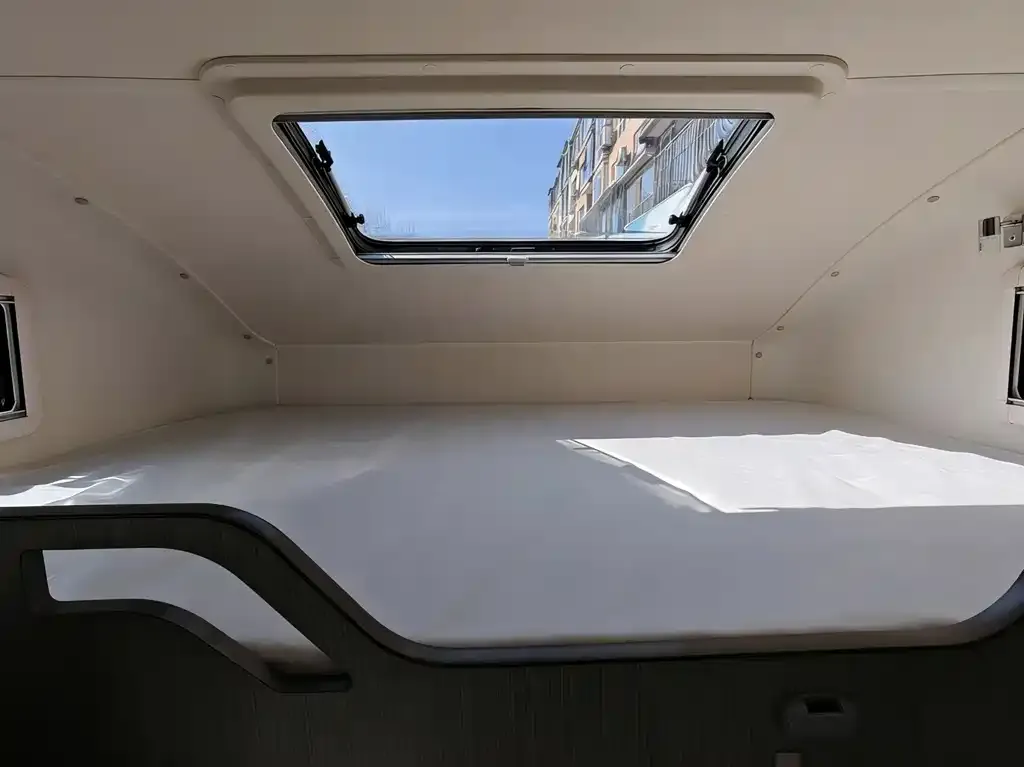 IVECO Ousheng 2023 из CN, фото 2