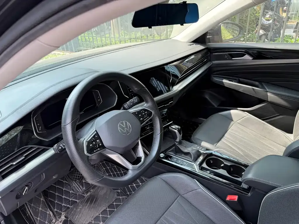 Volkswagen Passat — фото 6