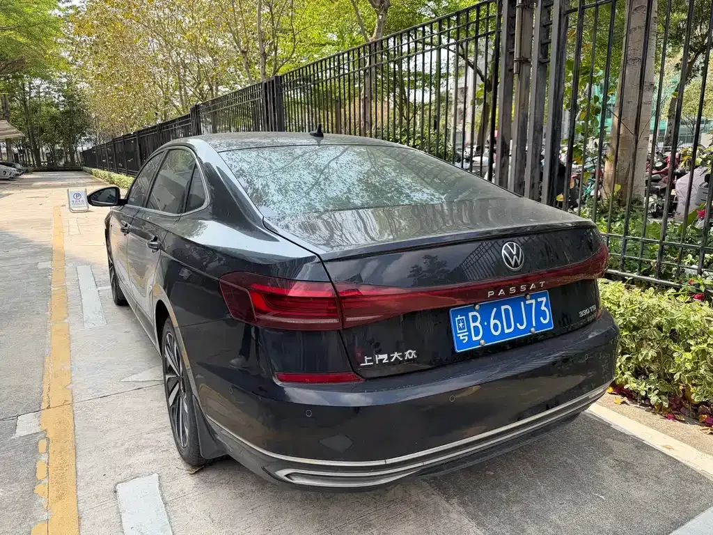 Volkswagen Passat — фото 5