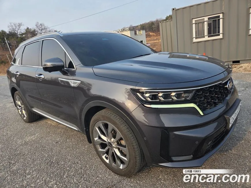 Kia Sorento — фото 9