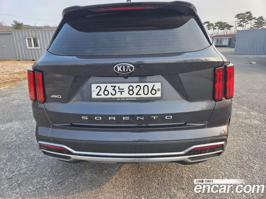 Kia Sorento — фото 10