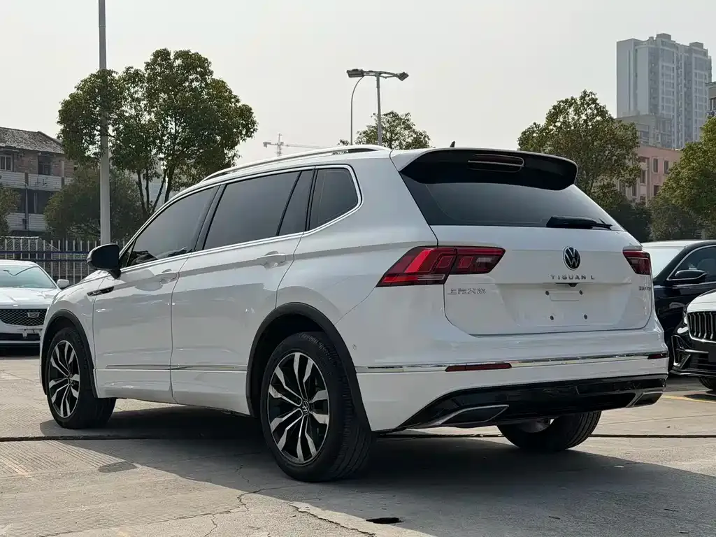 Volkswagen Tiguan L 2021 из CN, фото 5