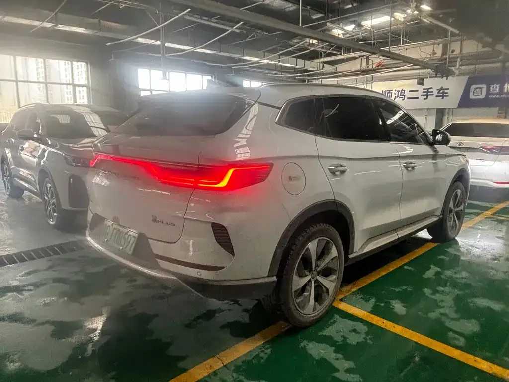 BYD PLUS New Energy — фото 8