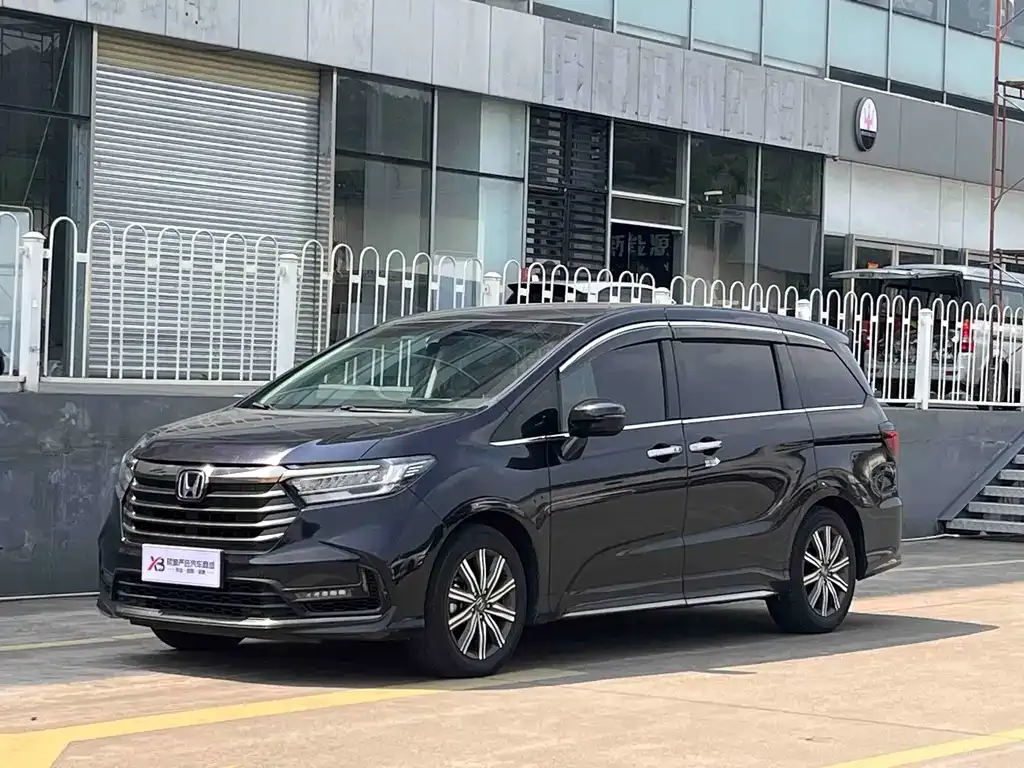 Honda Odyssey — фото 1