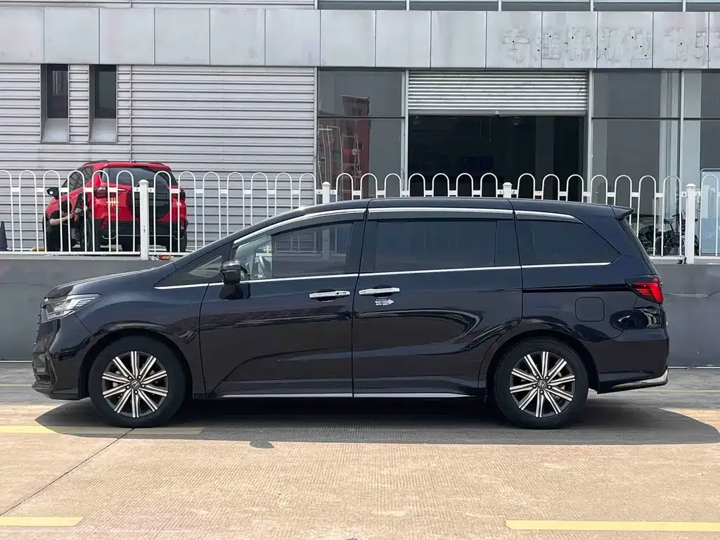 Honda Odyssey — фото 3