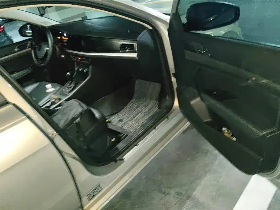 Volkswagen Lavida 2022 из CN, фото 7