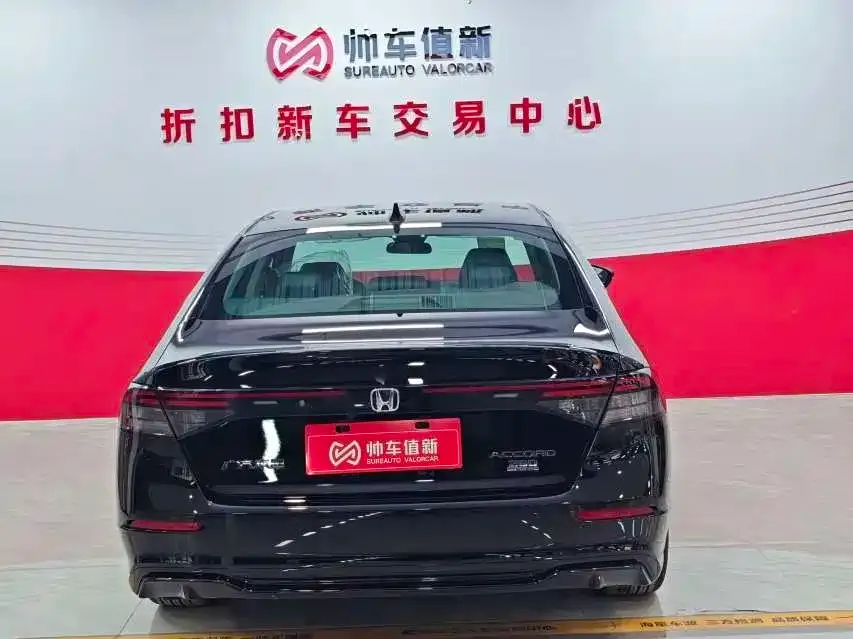 Honda Accord — фото 4