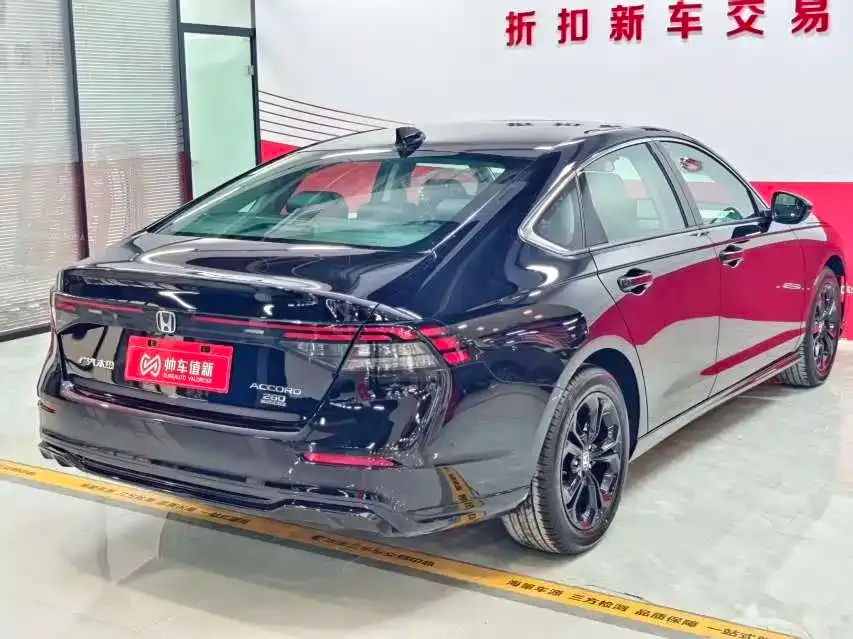 Honda Accord — фото 5