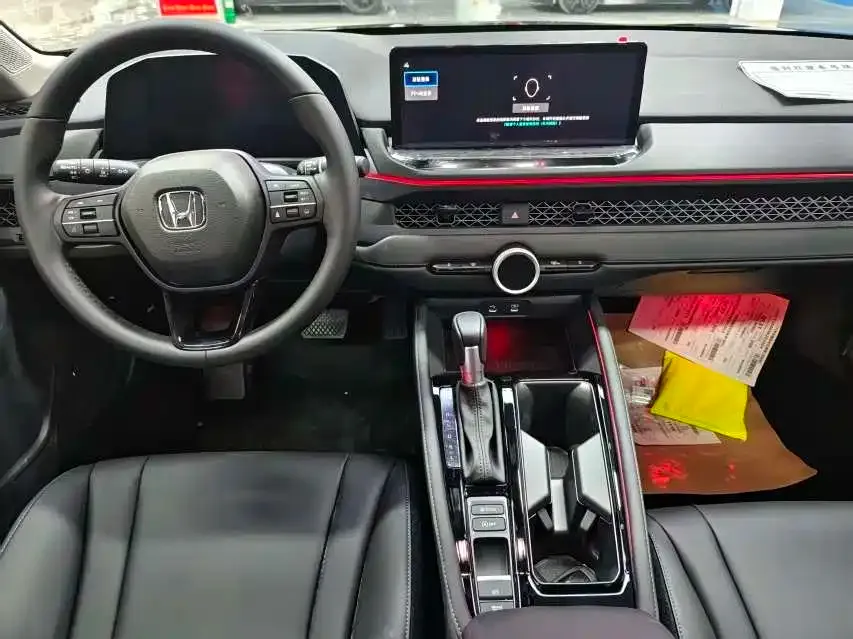 Honda Accord — фото 6