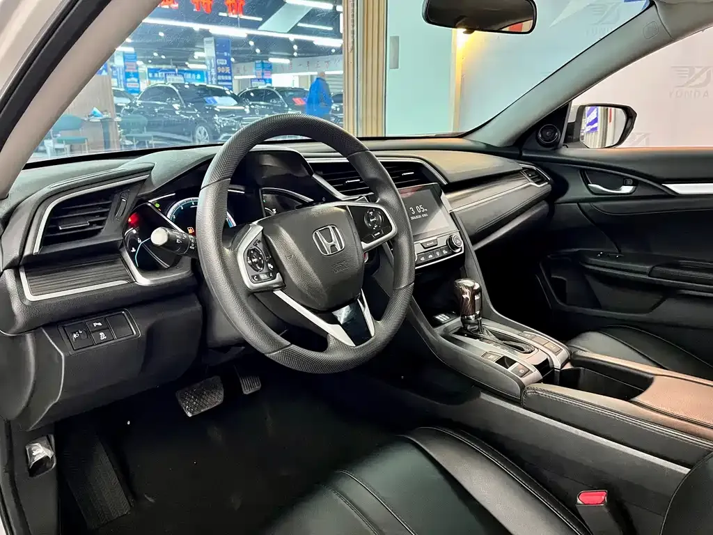 Honda Civic — фото 10