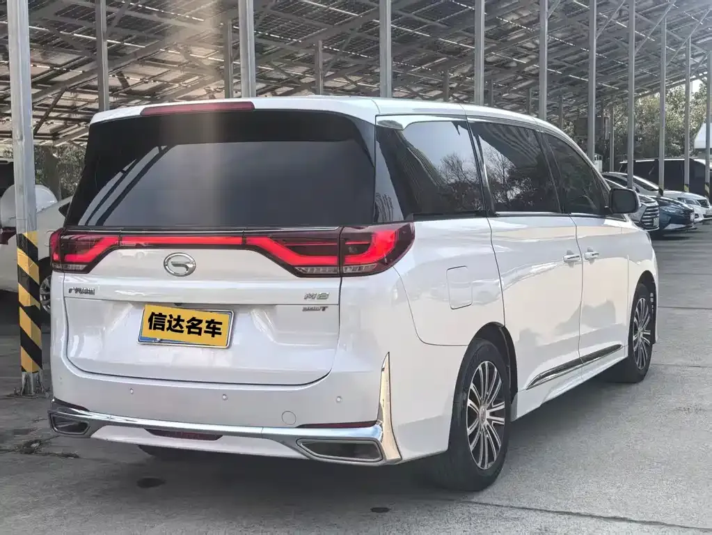 GAC Motor Trumpchi M8 — фото 10
