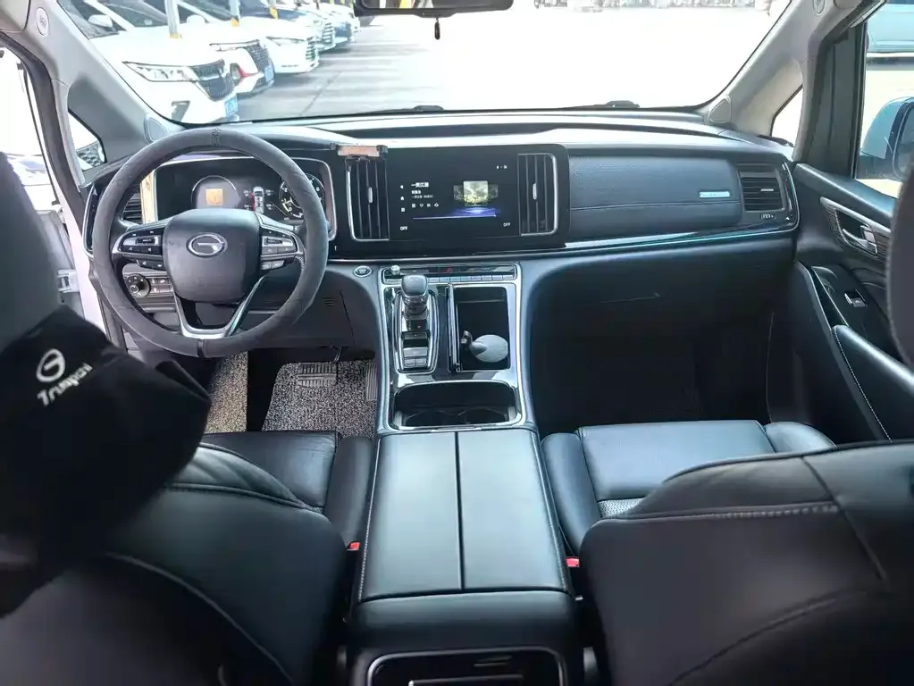 GAC Motor Trumpchi M8 — фото 3
