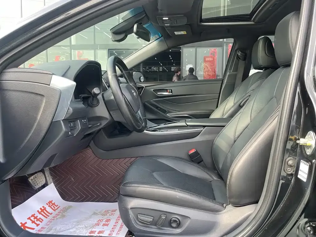 Toyota Avalon 2021 из CN, фото 4