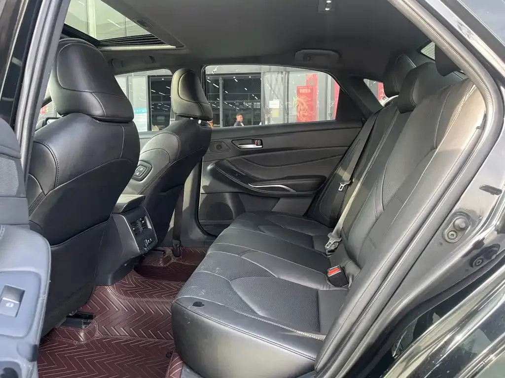 Toyota Avalon 2021 из CN, фото 9