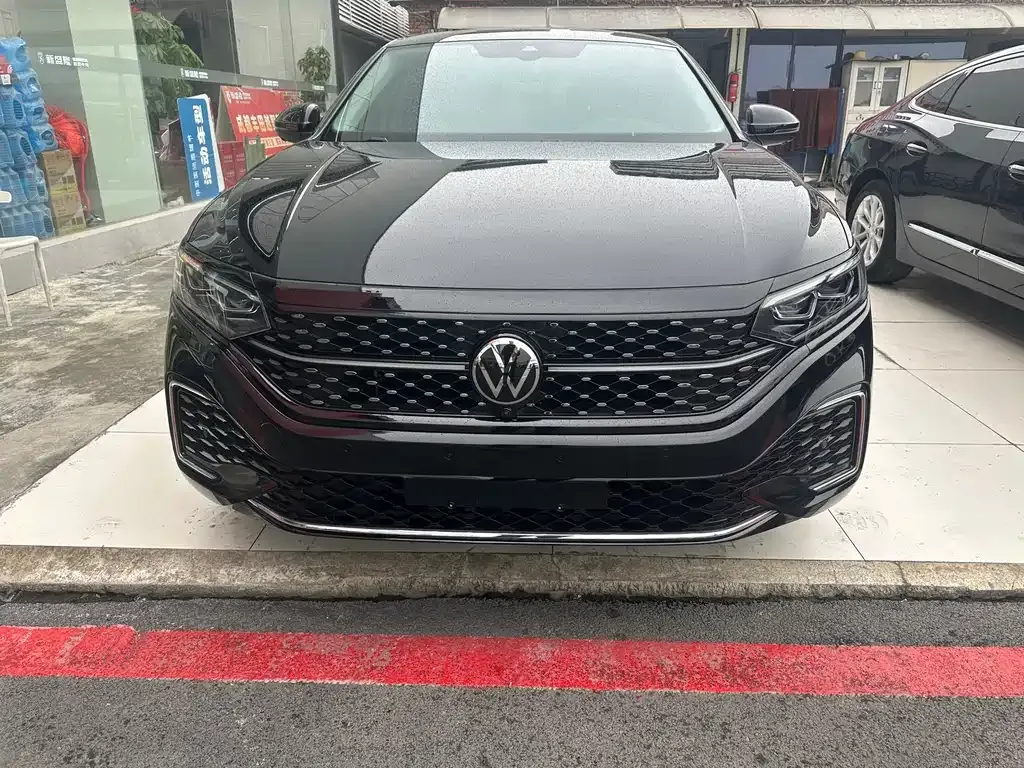 Volkswagen Passat — фото 7