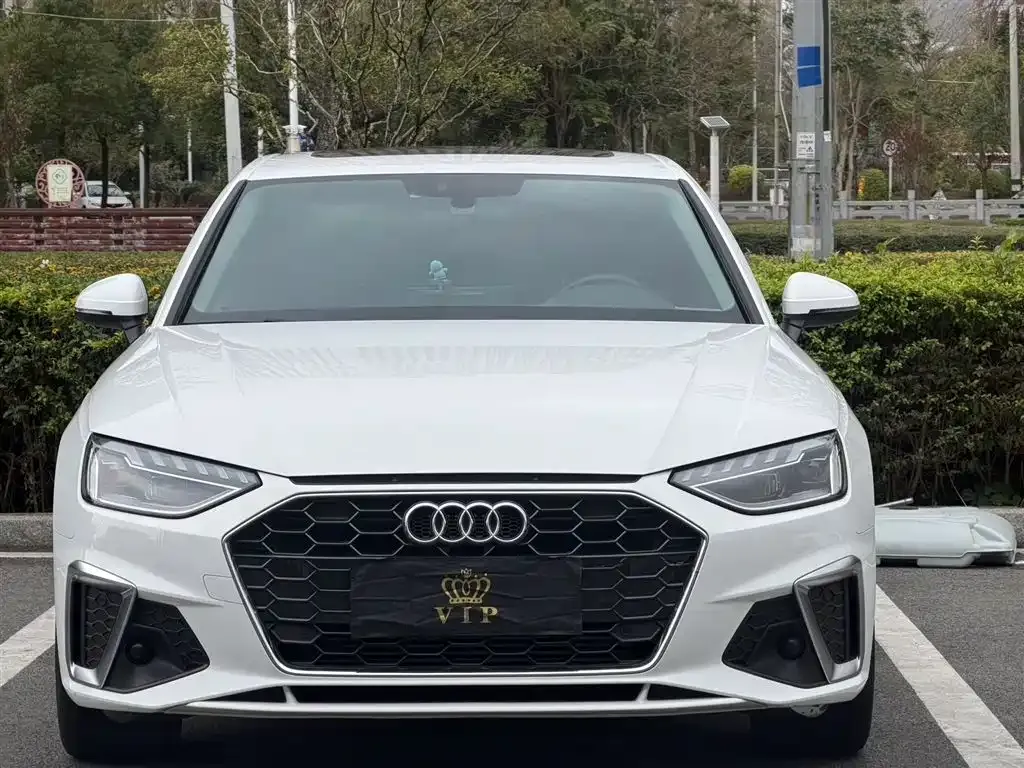 Audi A4L 2021 из CN, фото 7