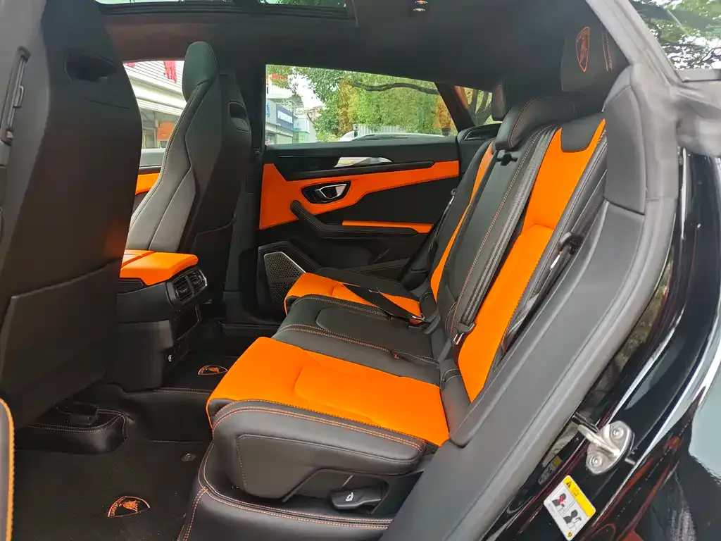 Lamborghini Urus — фото 4