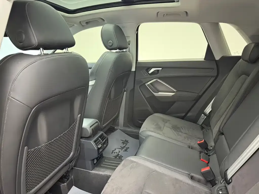 Audi Q3 2022 из CN, фото 10
