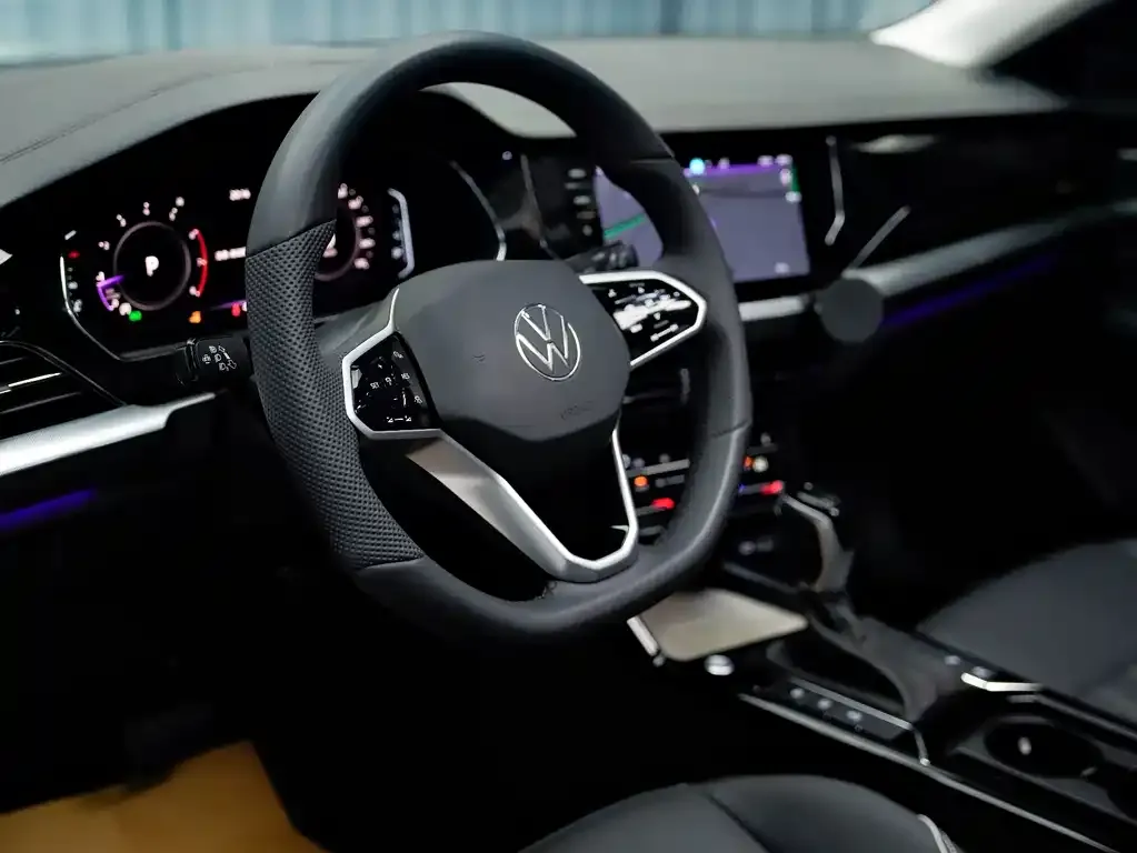 Volkswagen Passat — фото 7