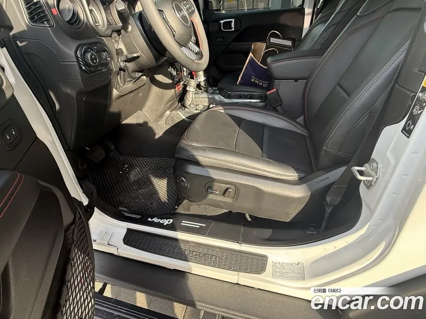 Jeep Wrangler 2024 из KR, фото 9