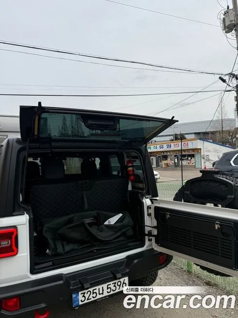 Jeep Wrangler 2024 из KR, фото 4